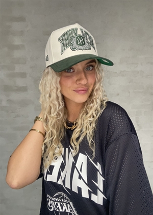 Wordmark suede E-Frame New York Yankees cap Light Chrome/Green New Era